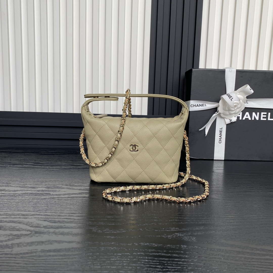 Chanel 25C AP4386 Hobo Bag Grained Ligth Green