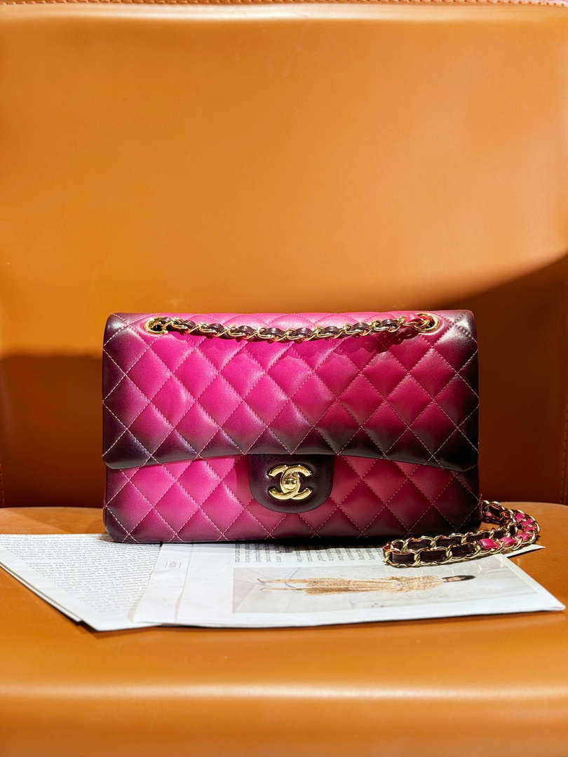 Chanel A01112 Flap Classic 11.12 Bag Gradient Lambskin Red