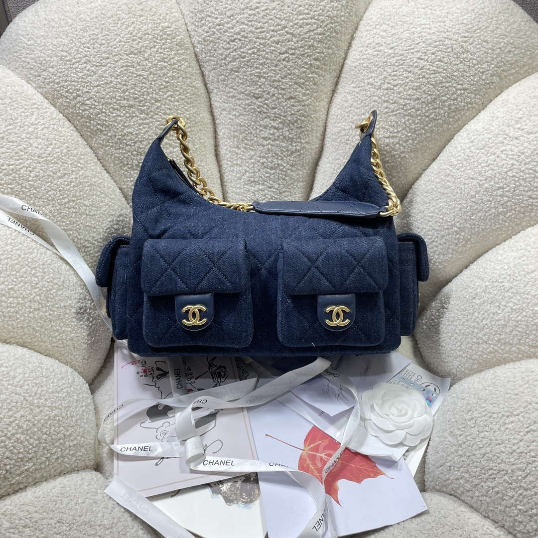 Chanel AS5302 Hobo Shiny Lambskin Dark Blue
