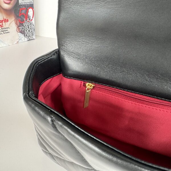 Fashion Women Shiny Lambskin Flap Bag G1160 Black
