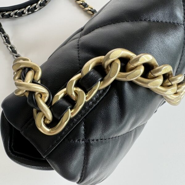 Fashion Women Shiny Lambskin Flap Bag G1160 Black