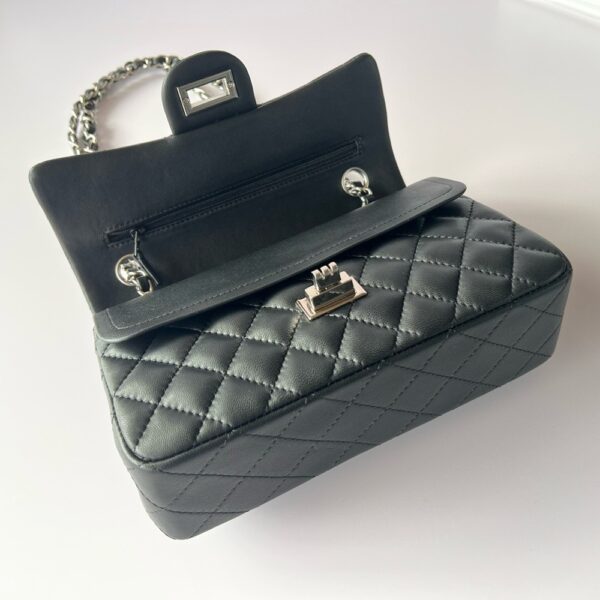 Luxury Women CF23 Classic Flap Bags Glod Buckle G1113