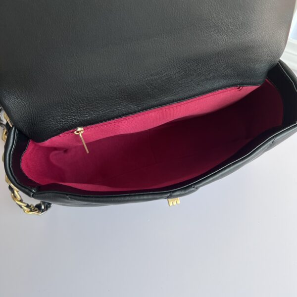 Luxury Women Shiny Lambskin Flap Bag G1160 Black