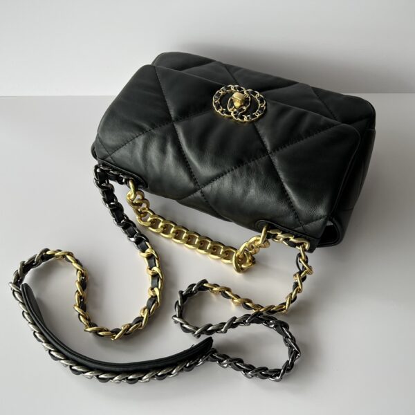 Luxury Women Shiny Lambskin Flap Bag Wholesale G1160 Black