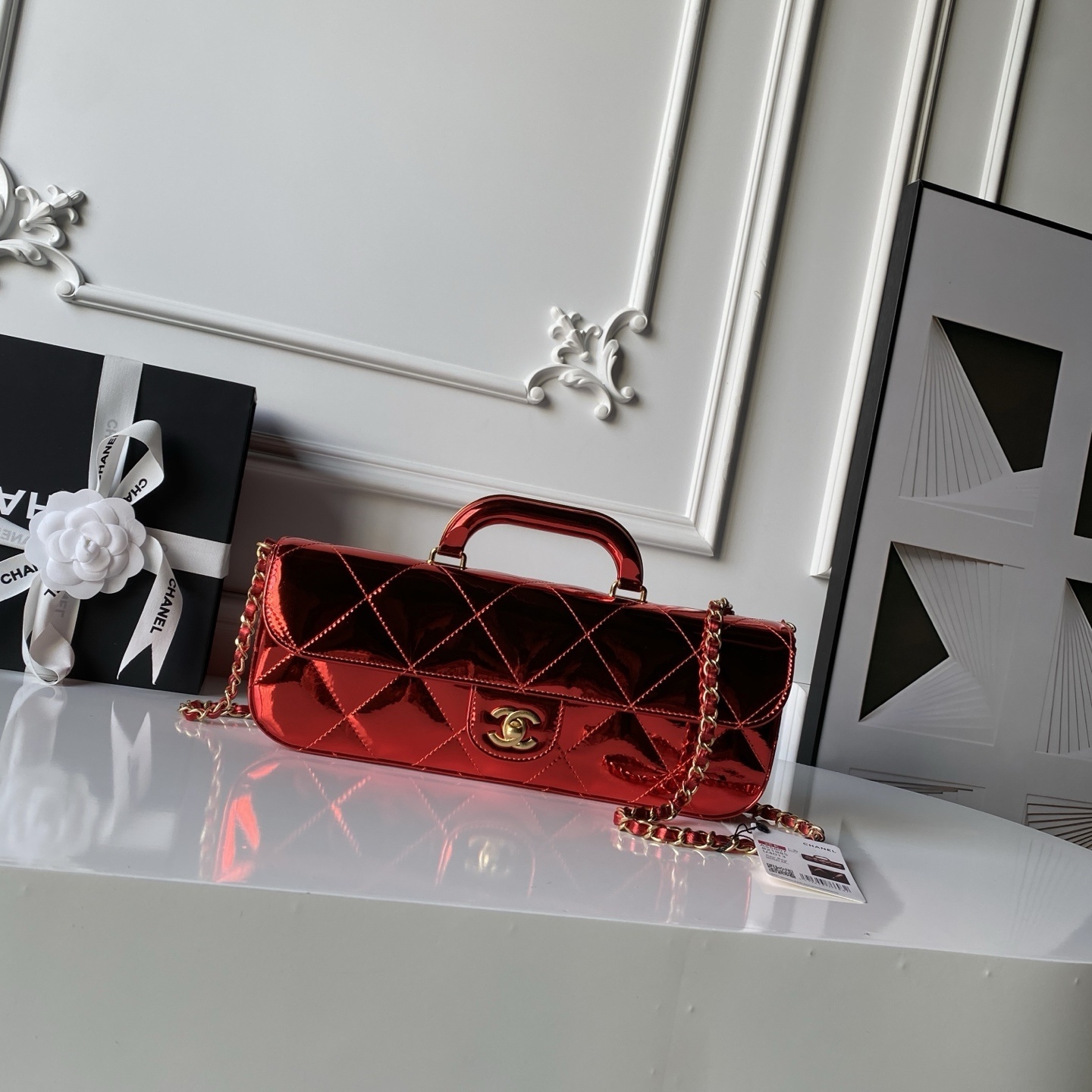 Chanel AS5805 01 | Chanel Luxury Handbag Spotlight