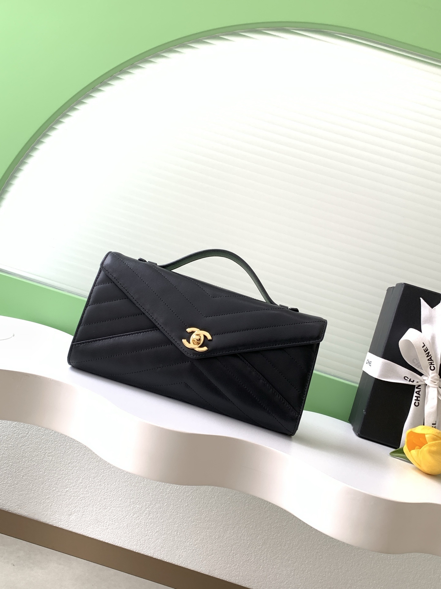 Chanel AS6044 04 – Chanel Designer Bag Review & Style Guide