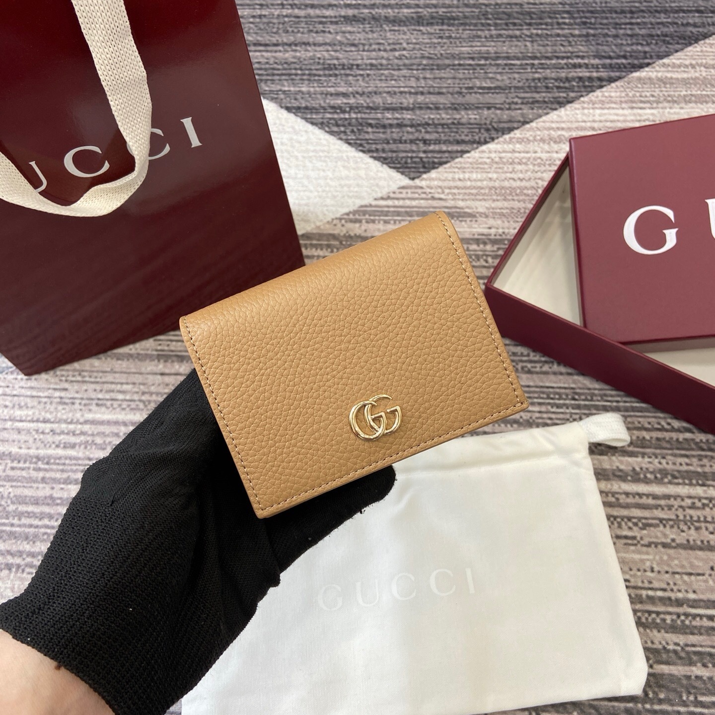 Gucci 456126 – Gucci Designer Bag Review & Style Guide