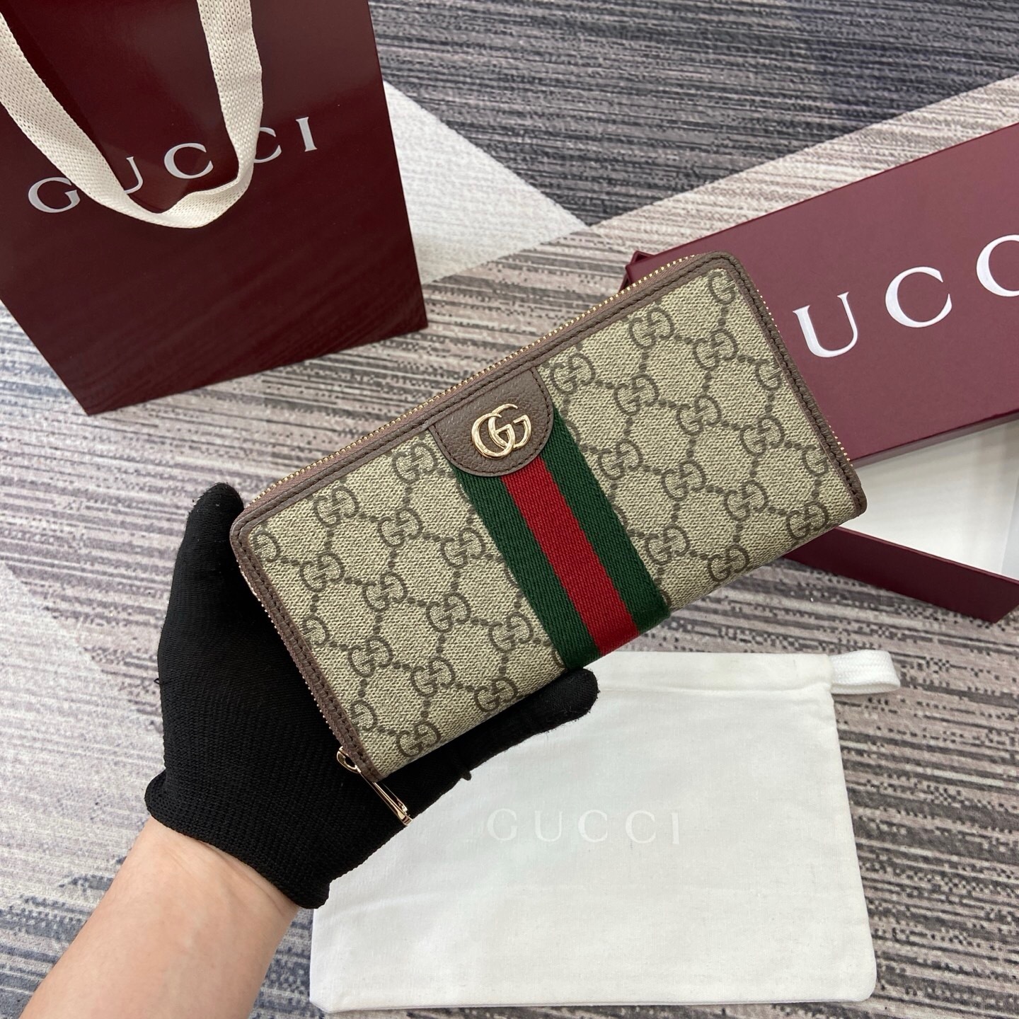 Gucci 838484 02 | Gucci Luxury Handbag Spotlight