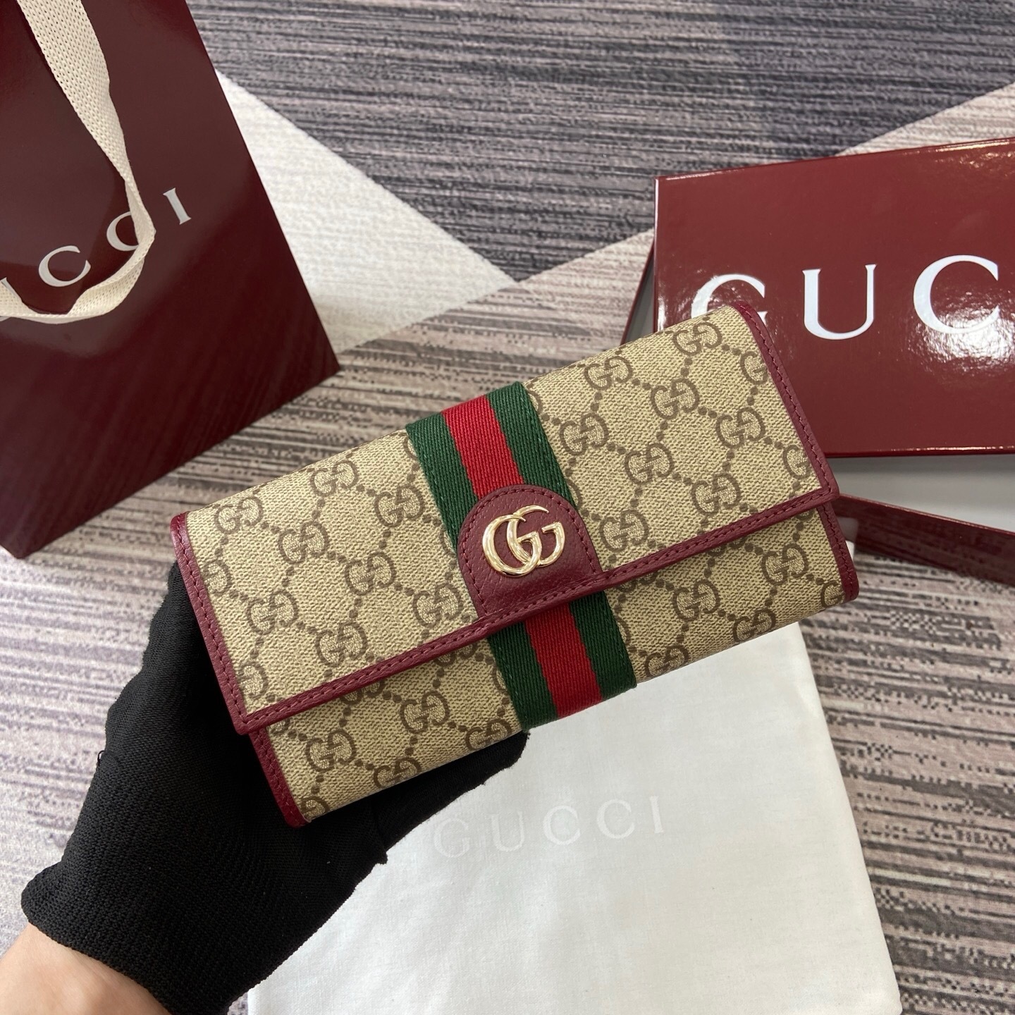 Gucci 838485 01 | Gucci Luxury Handbag Spotlight