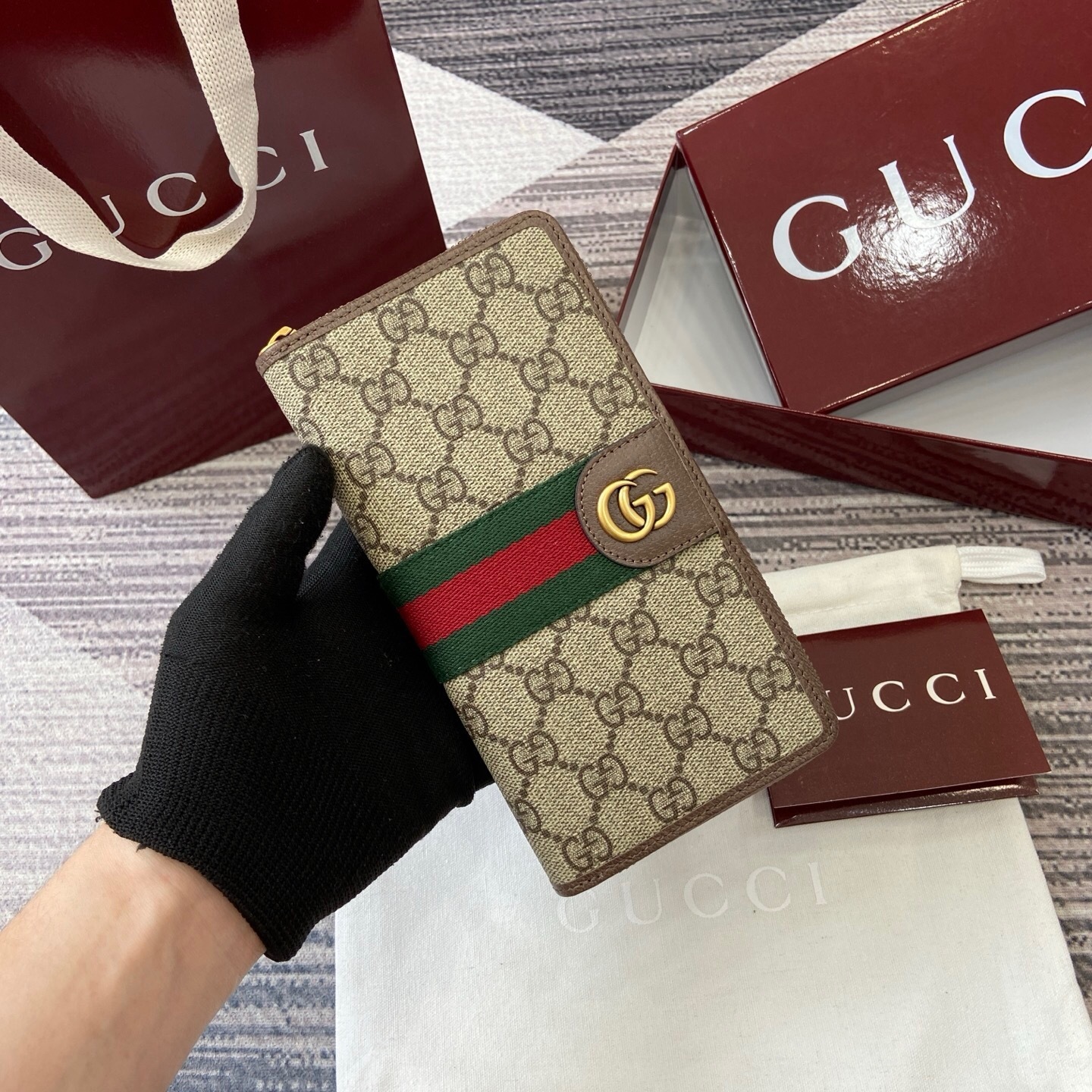 Gucci 838619 01 – Gucci Designer Bag Review & Style Guide