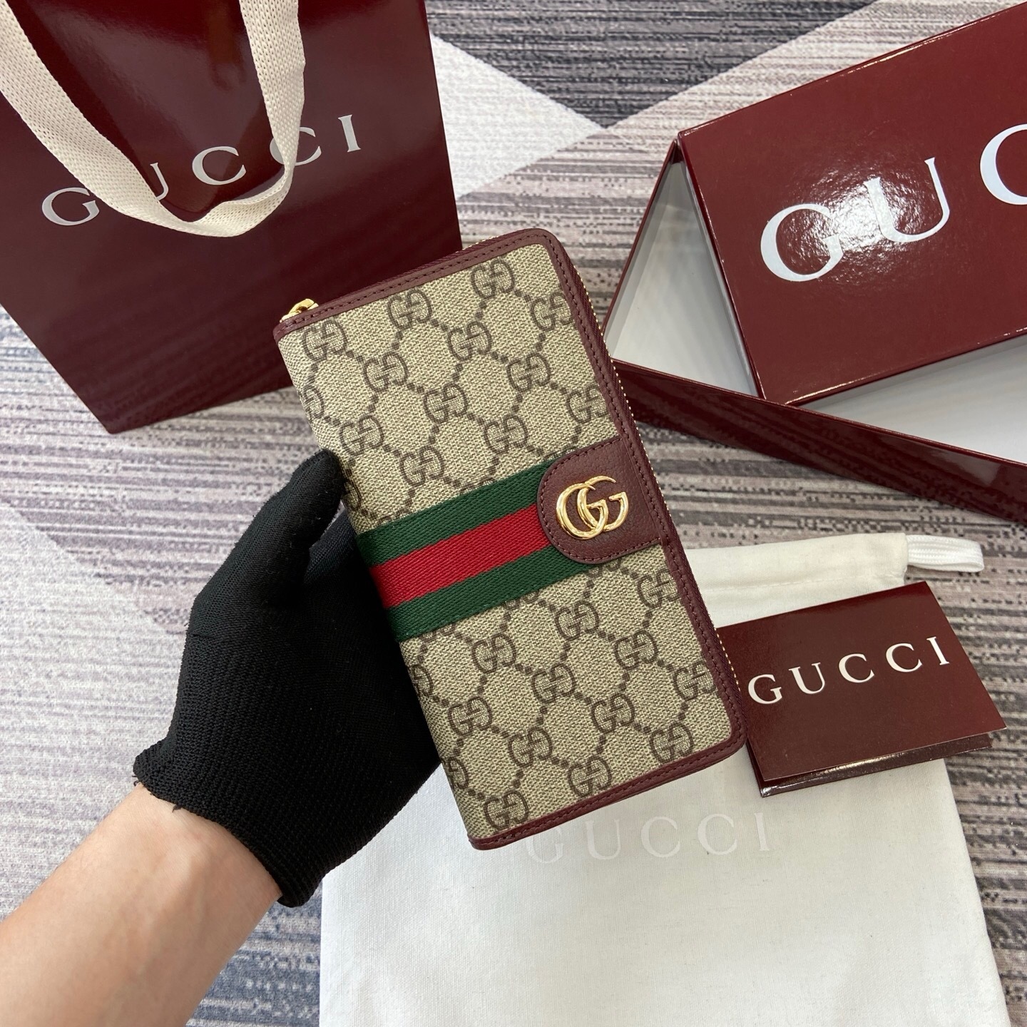 Gucci 838619 02 | Gucci Luxury Handbag Spotlight