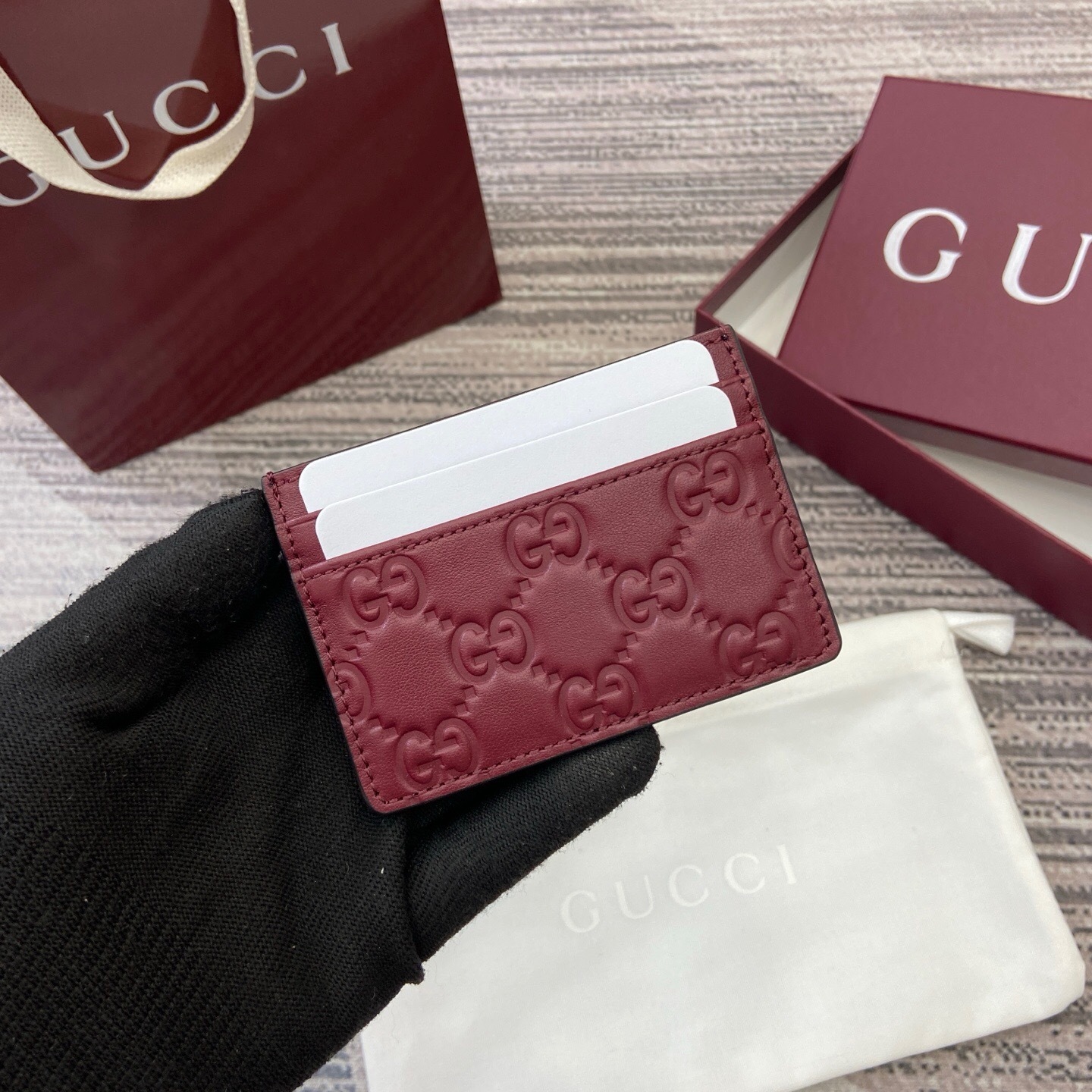 Gucci 847204 01 – Gucci Designer Bag Review & Style Guide