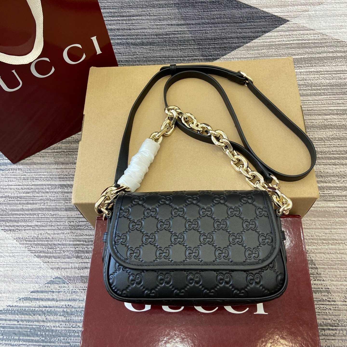 Gucci 847448 | Gucci Luxury Handbag Spotlight