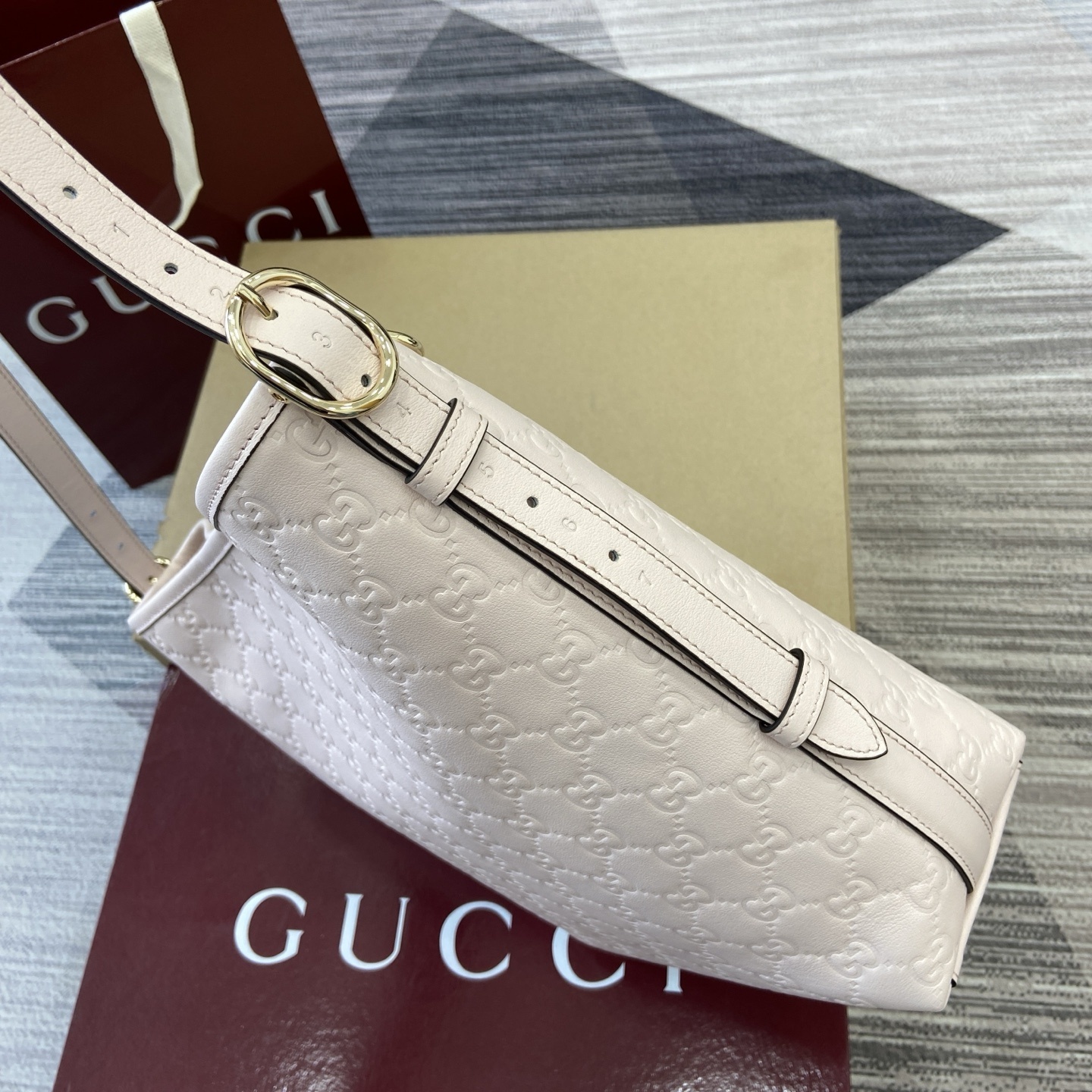 Gucci 848881 – Everything You Need to Know About This Gucci Bag