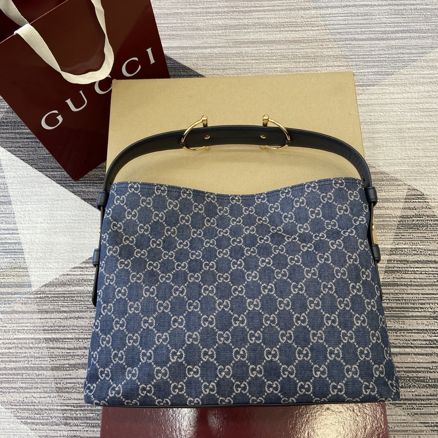 Gucci 850926 | Gucci Luxury Handbag Spotlight