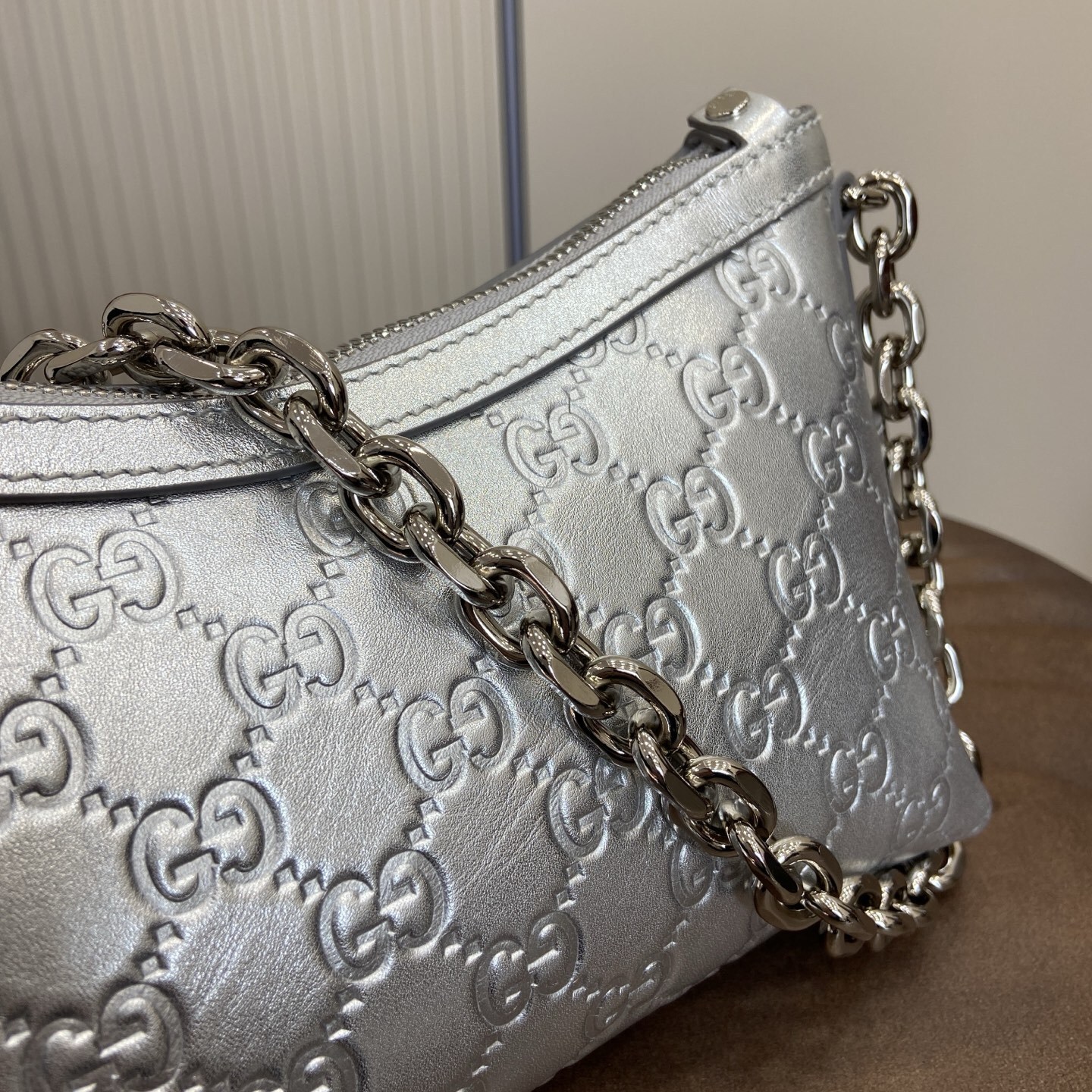 Gucci 851631 – Gucci Designer Bag Review & Style Guide