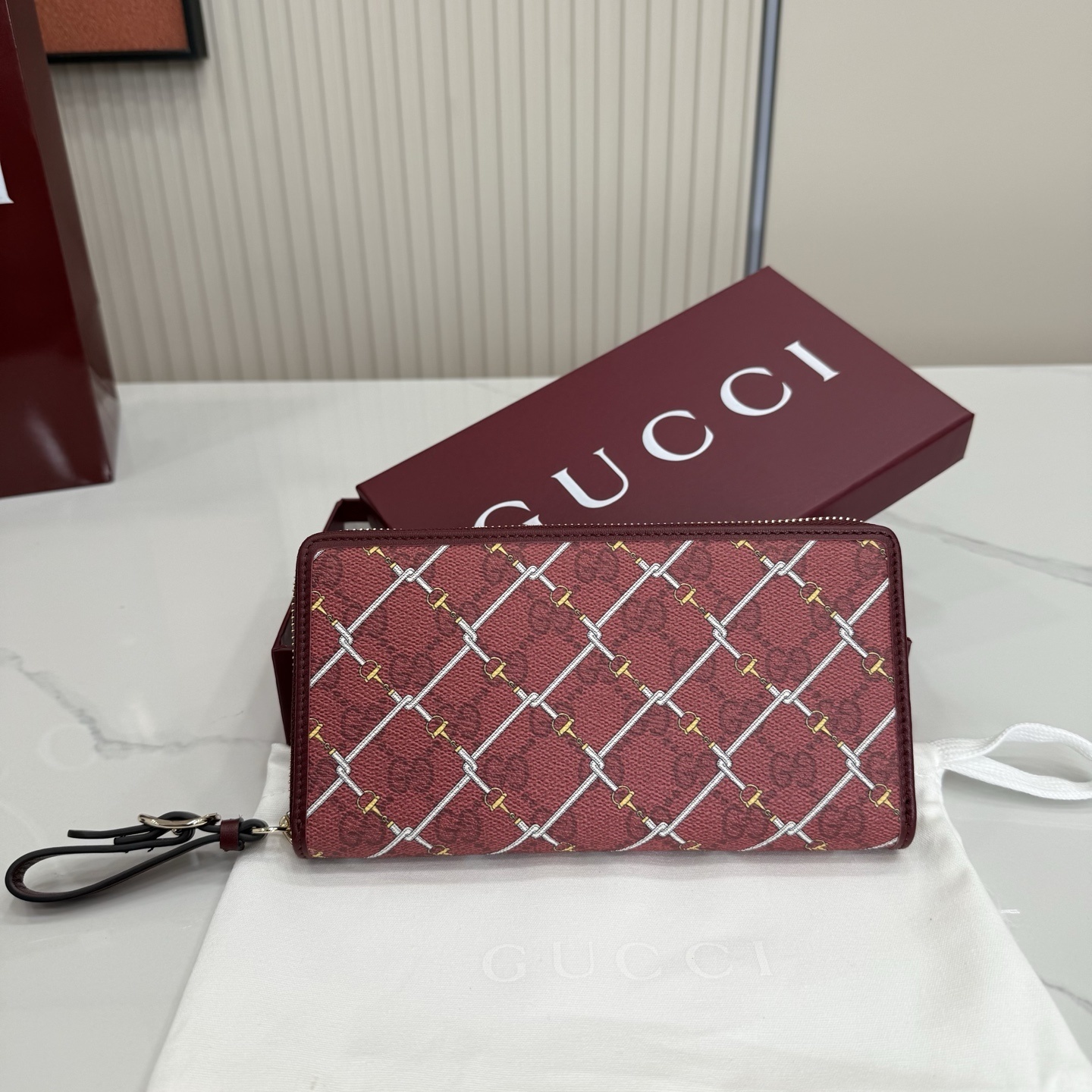 Gucci 853234 | Gucci Luxury Handbag Spotlight