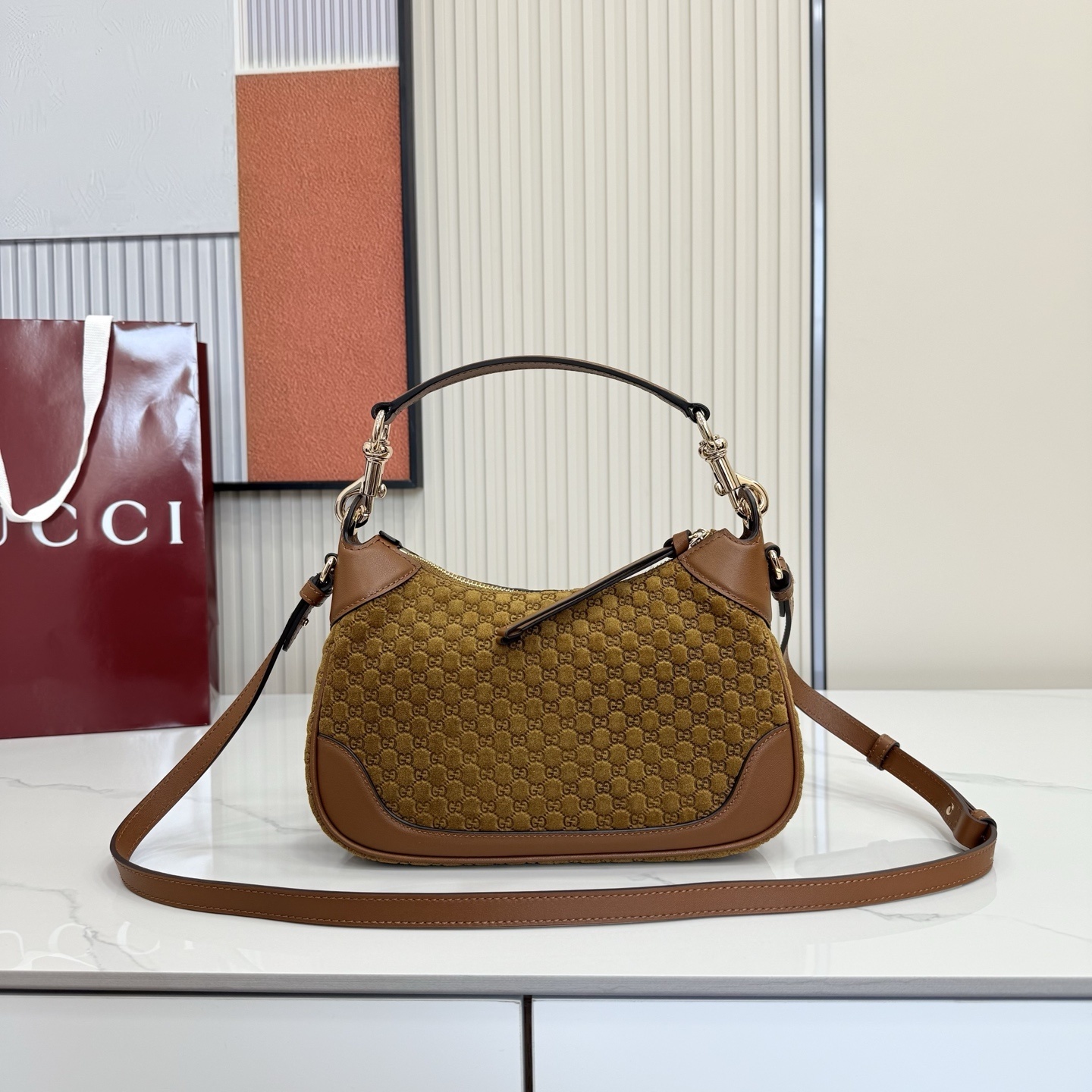 Gucci 855252 – Everything You Need to Know About This Gucci Bag