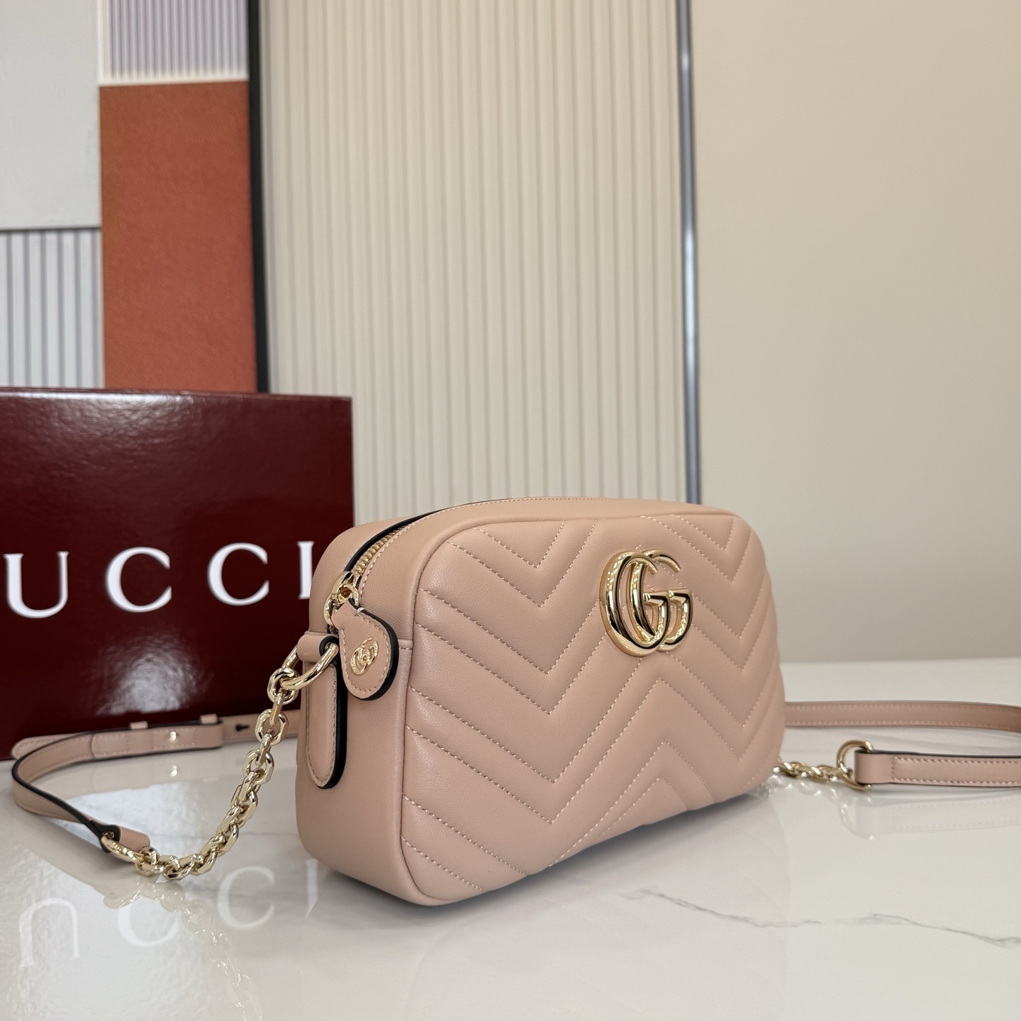 Gucci 855273 | Gucci Luxury Handbag Spotlight
