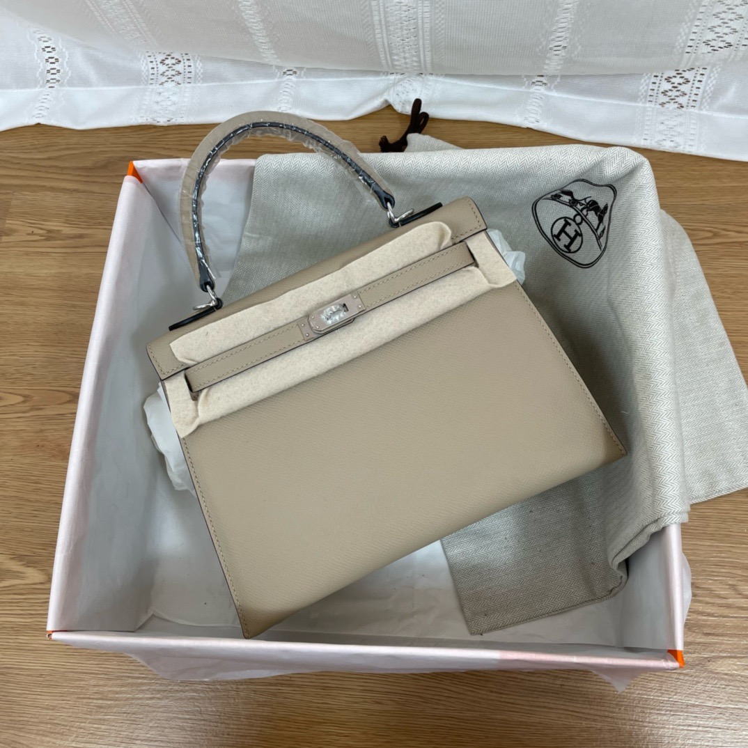 Inside the Hermes Kelly 25 Bags Epsom Leather 28: Why This Hermès Kelly Bag Is Worth It