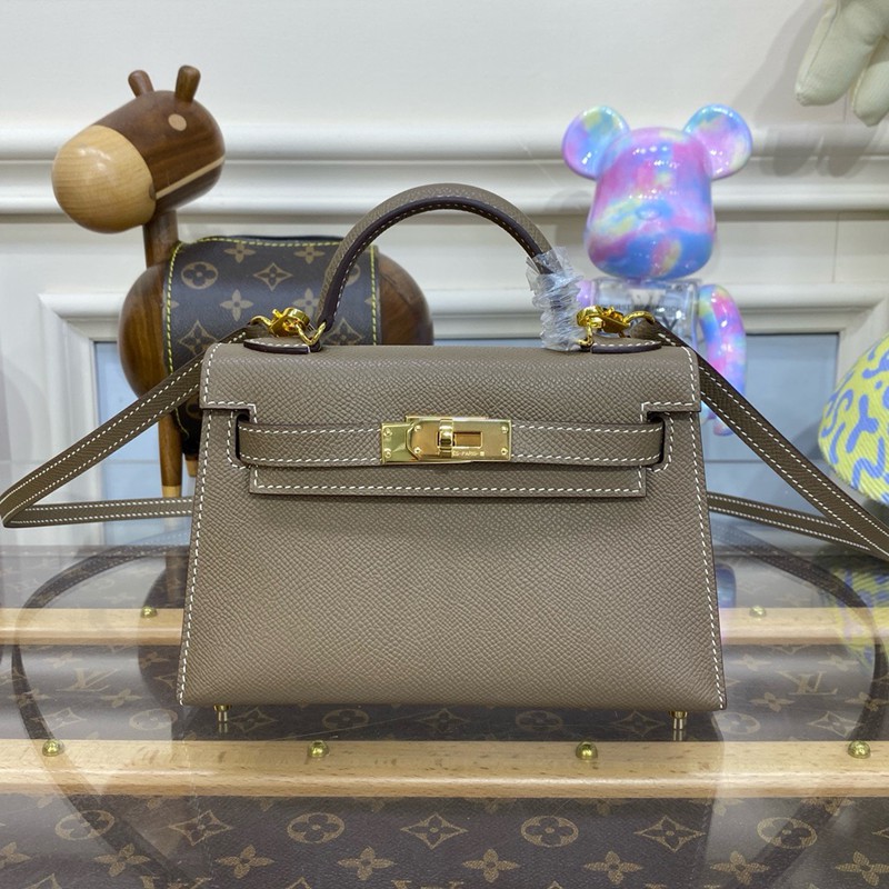 Inside the Hermes Mini Kelly II Bag 19cm Original Calfskin Leather 09: Why This Hermès Kelly Bag Is Worth It