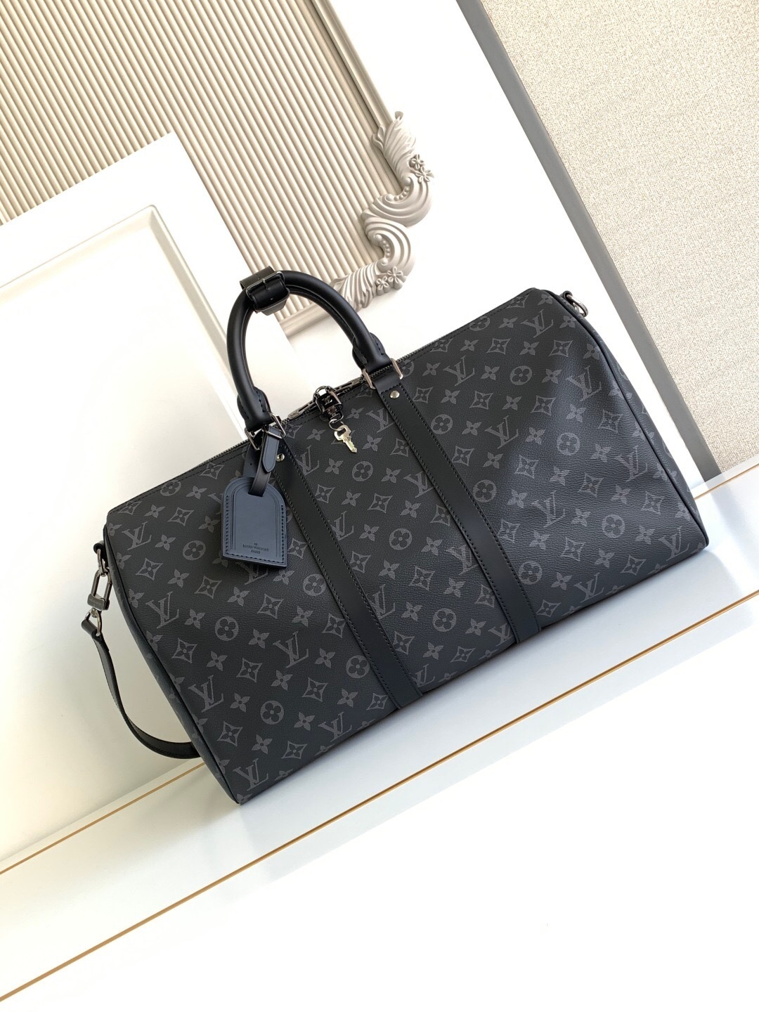 LV 𝐌𝟒𝟎𝟓𝟔𝟗 – Everything You Need to Know About This Louis Vuitton Bag