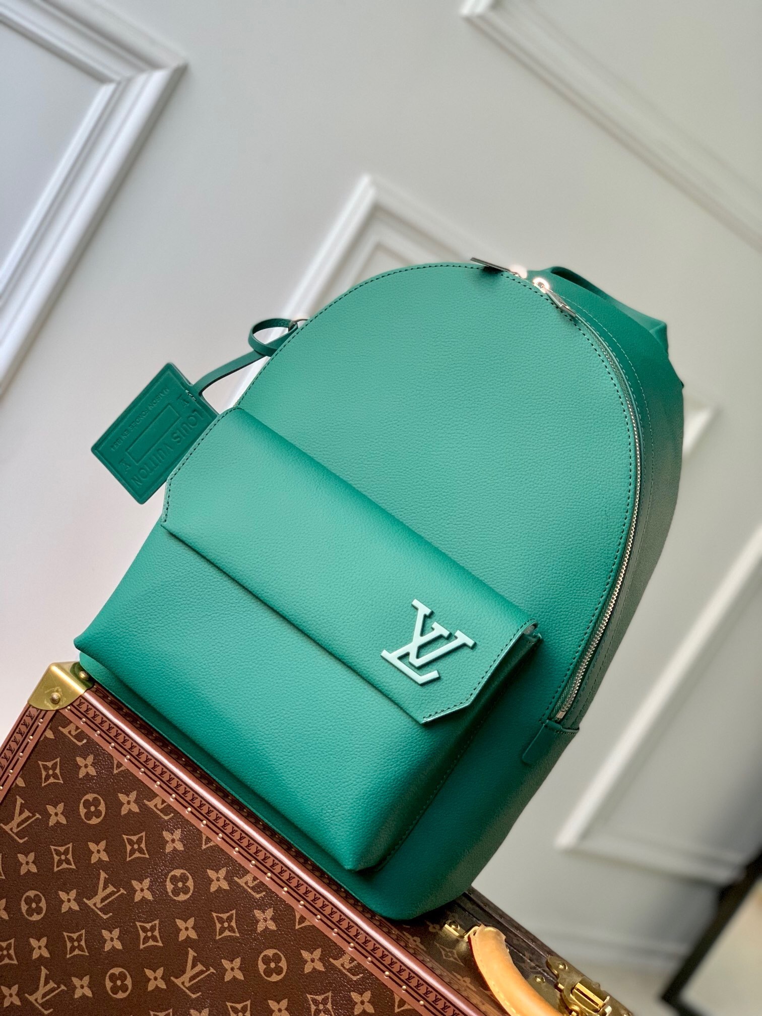LV M22503 02 – Everything You Need to Know About This Louis Vuitton Bag