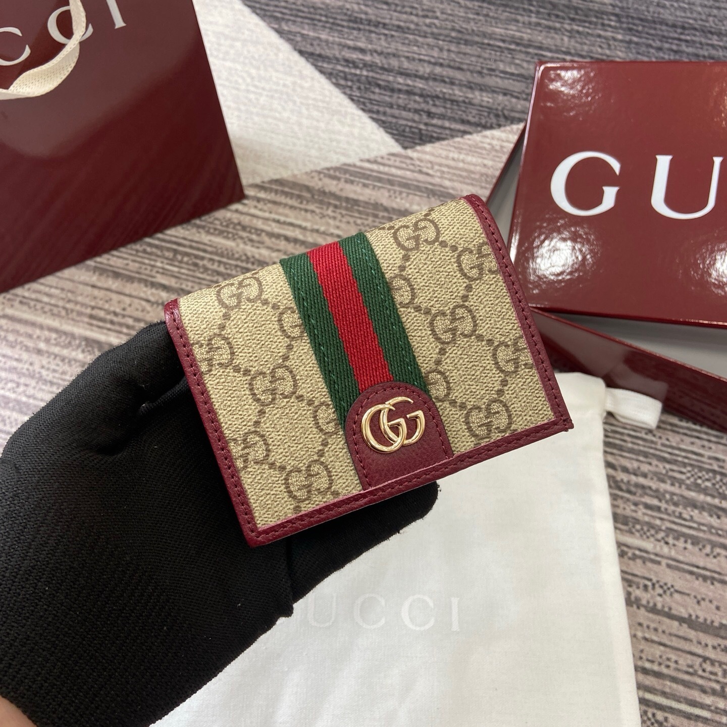 The Gucci 838487 02: A Closer Look at Gucci’s Iconic Design