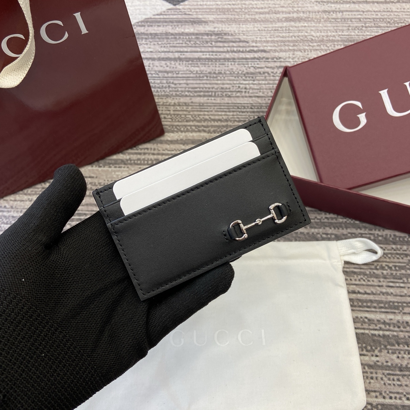 The Gucci 846952 01: A Closer Look at Gucci’s Iconic Design