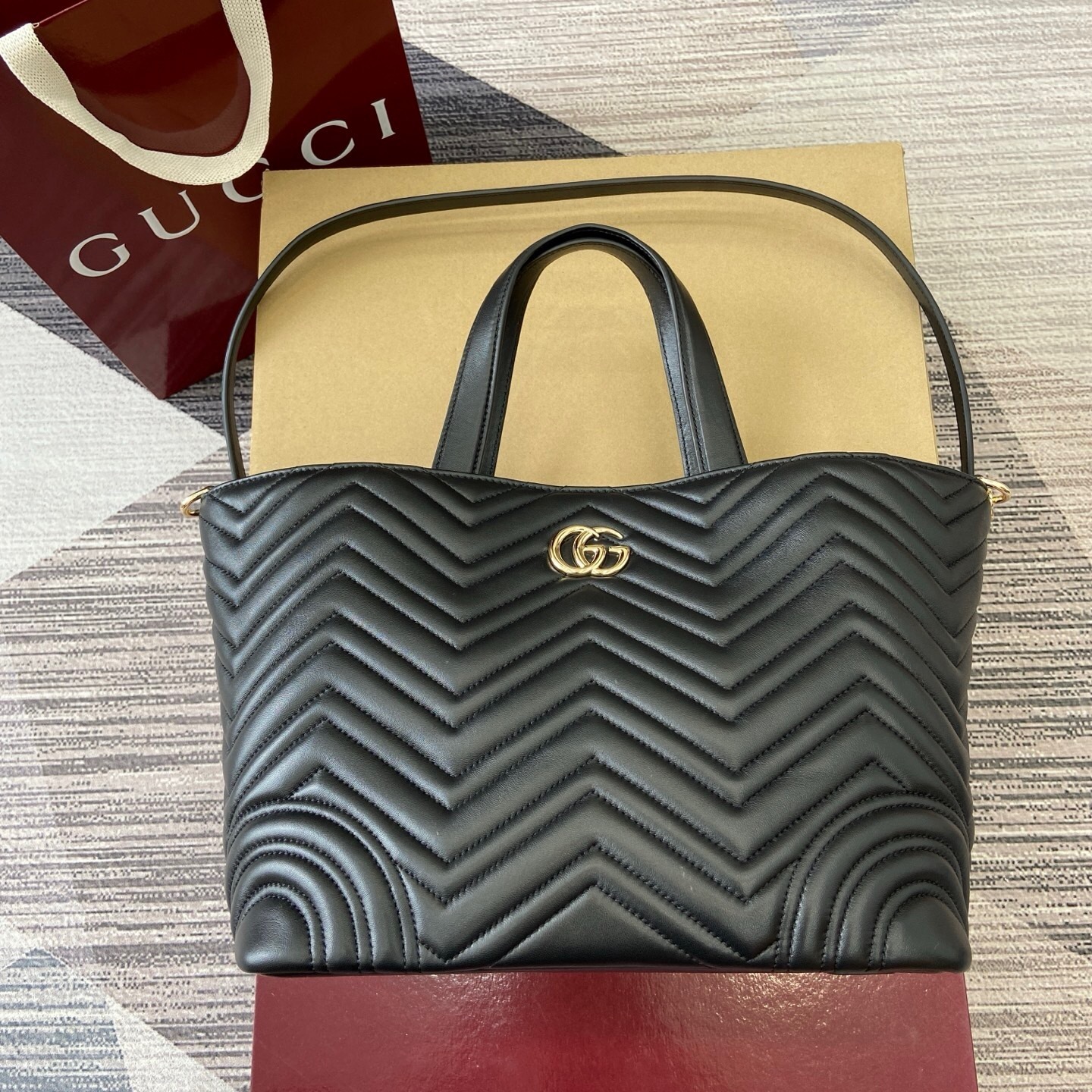 The Gucci 847387_3: A Closer Look at Gucci’s Iconic Design