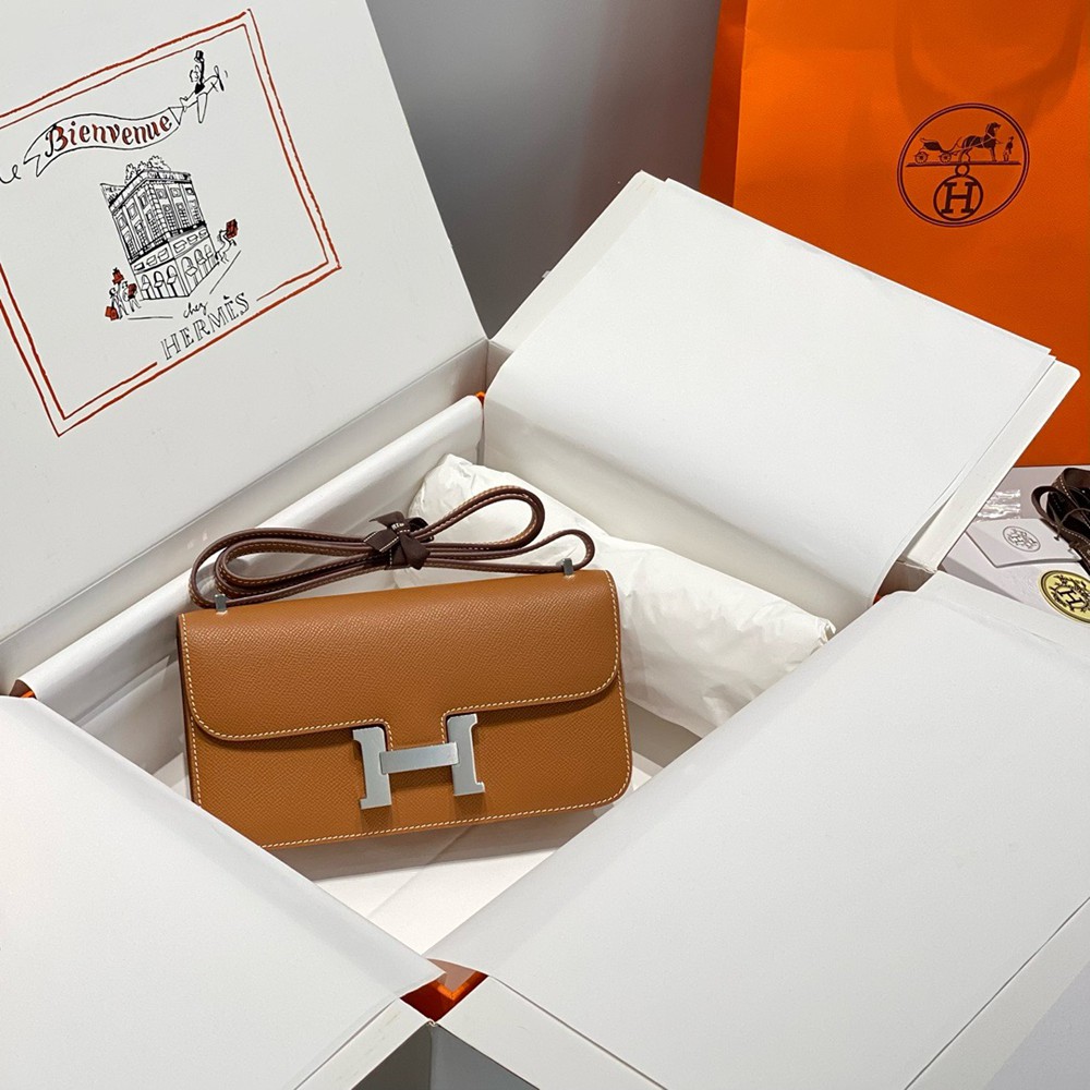 The Hermes Constance Elan Bag Epsom Leather 08: A Closer Look at Hermès’s Iconic Design