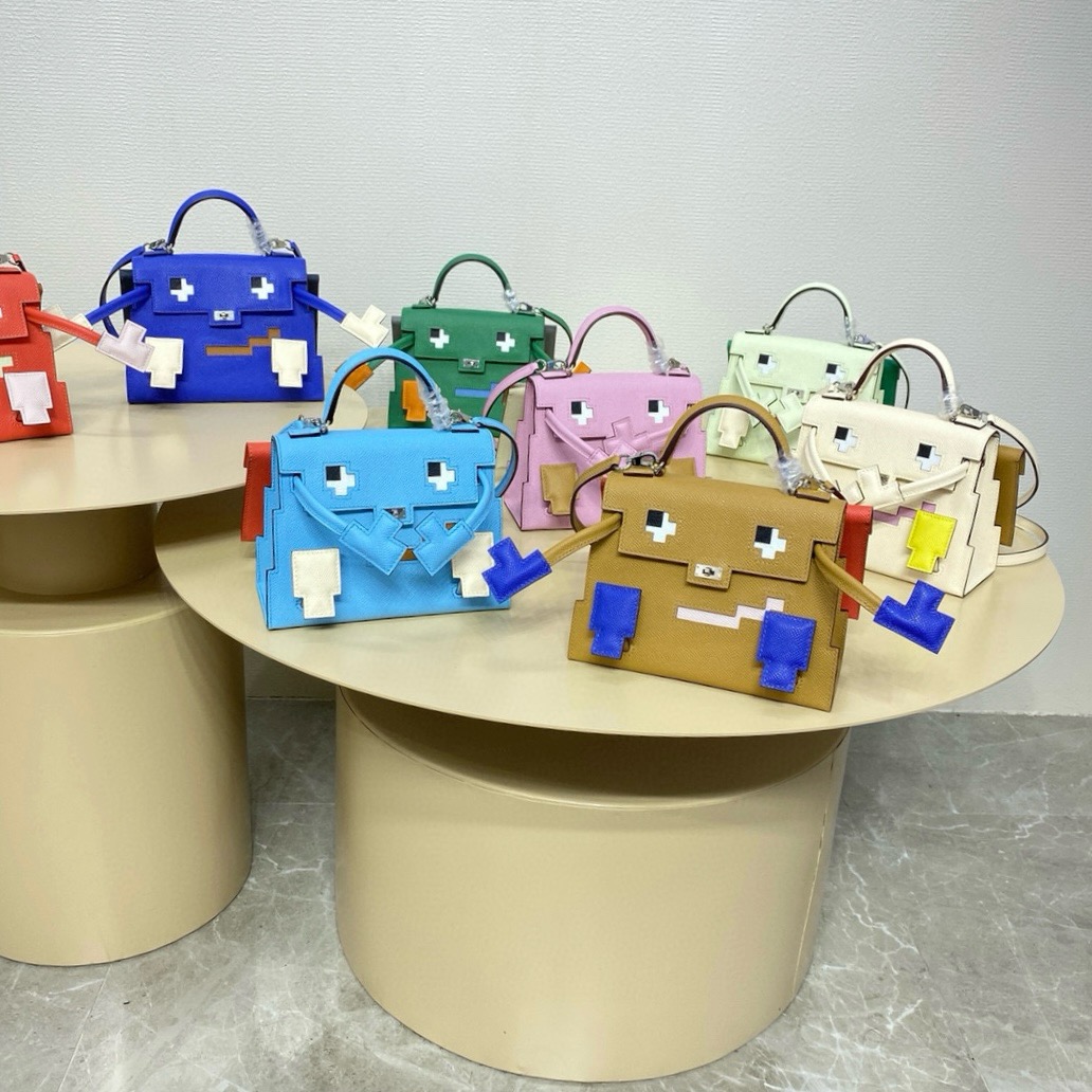 The Hermes Kelly Doll Picto Bags 01: A Closer Look at Hermès Kelly’s Iconic Design