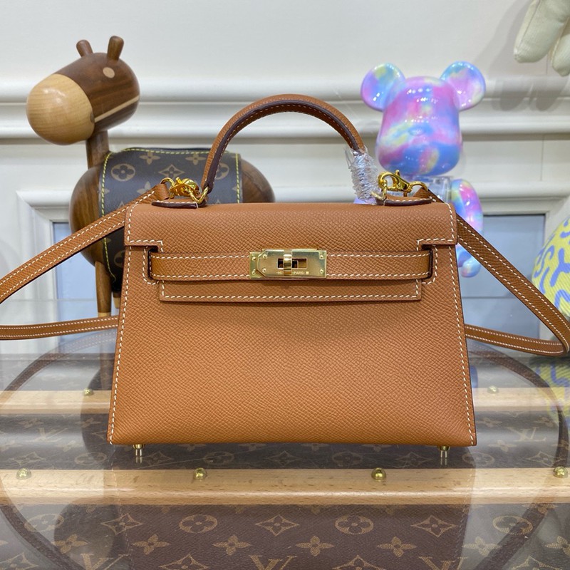 The Hermes Mini Kelly II Bag 19cm Original Calfskin Leather 06: A Closer Look at Hermès Kelly’s Iconic Design