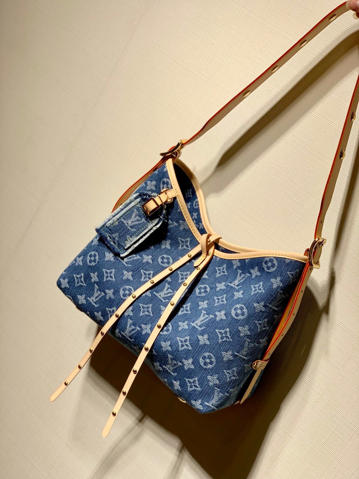 The LV M46855蓝小号: A Closer Look at Louis Vuitton’s Iconic Design