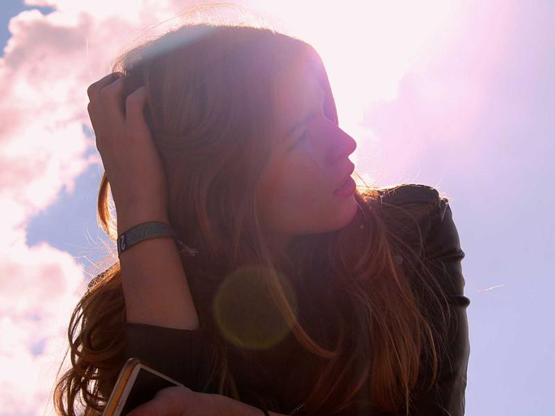 Everything You Need to Know About Red Tote Style Guide